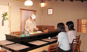 Experience eating Japanese sweets ot “Tsuruya Yoshinobu”, Kayu-chaya