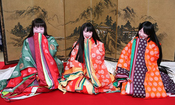 Juni-hitoe Traditional Kimono Experience