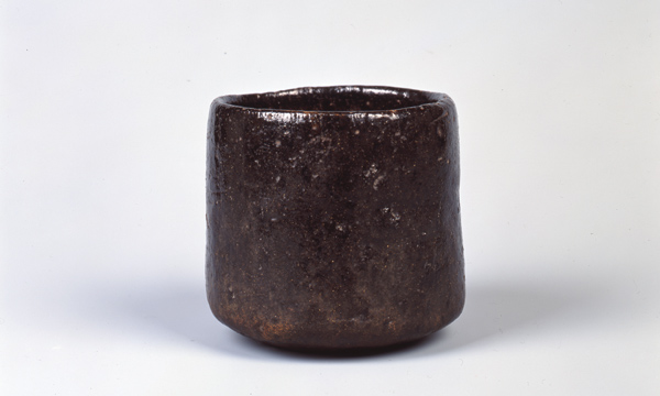 Special Fall Exhibition“Admire the skin - Raku ware teacups' ceramic skin, Onishi kettles' iron skin, Ikkan & Sotetsu's laquer skin”