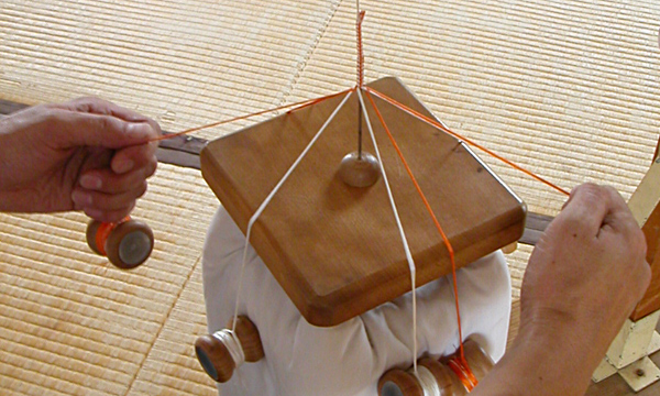 Hand-braiding trial experience  - Shoen Kumihimo